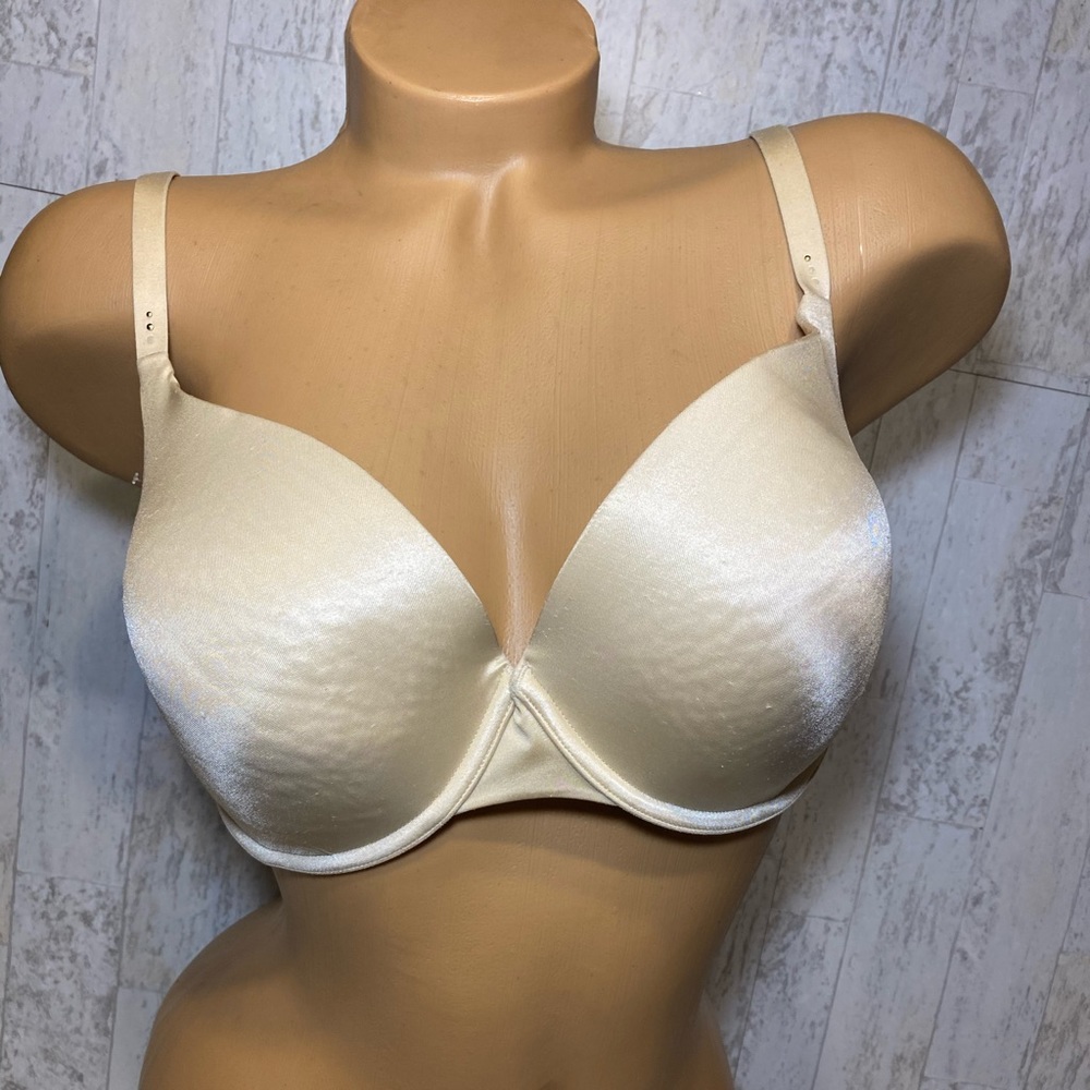 Victoria’s Secret Demi uplift 36DD BEIGE with underwires push up bio fit